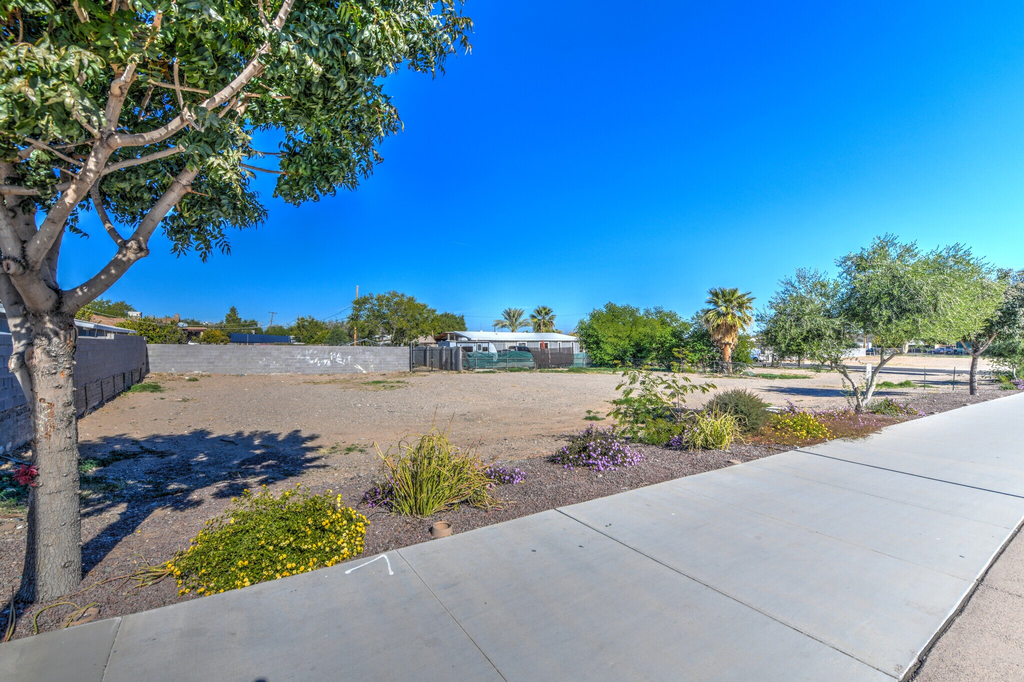 12212 W Thunderbird Rd, El Mirage, AZ à vendre Photo du bâtiment- Image 1 de 8