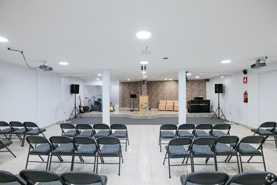 Immeuble residentiel dans Madrid, Madrid à vendre - Photo intérieure - Image 1 de 1