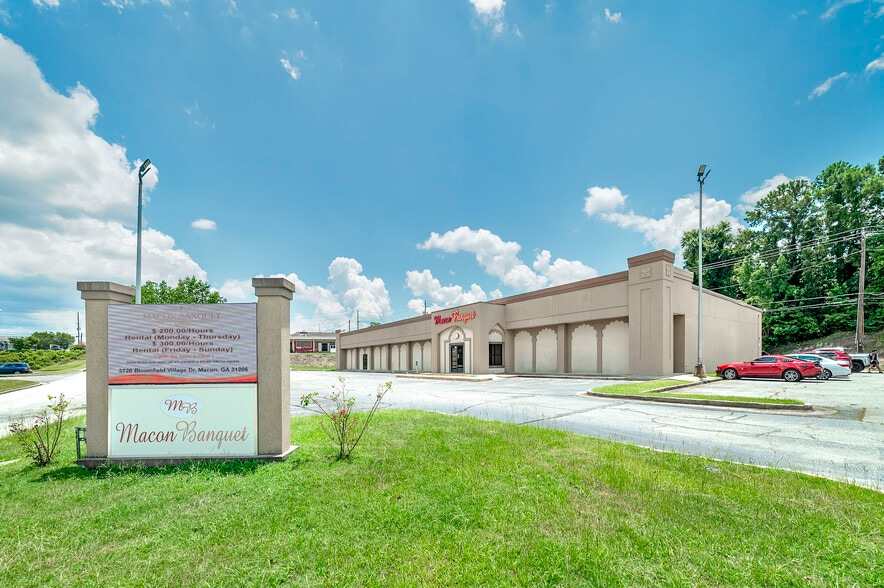 3720 Bloomfield Village Dr, Macon-Bibb, GA for sale - Building Photo - Image 3 of 37