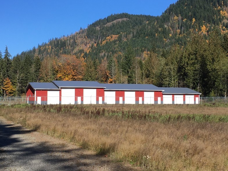7496 Kendall Rd, Deming, WA à vendre - Photo du bâtiment - Image 2 de 5