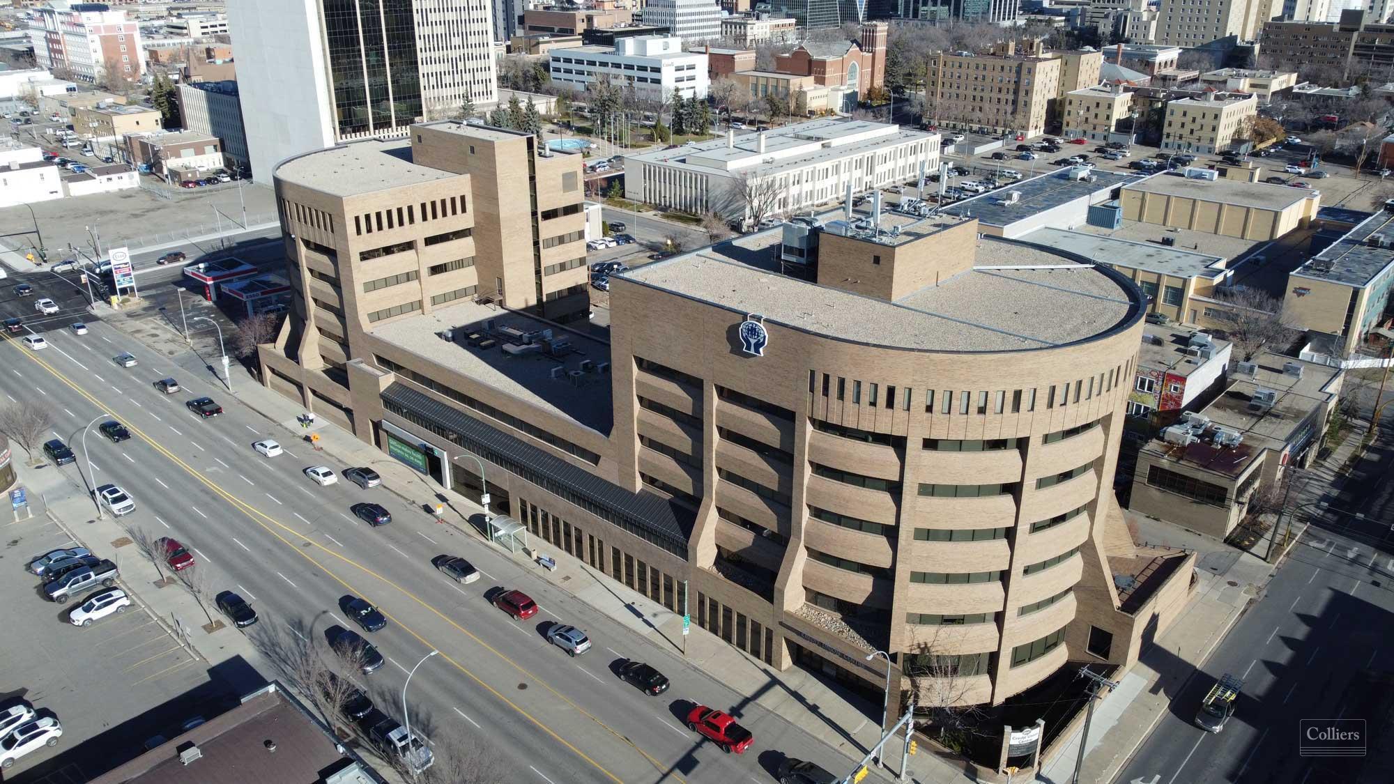 2055 Albert St, Regina, SK à louer Photo du bâtiment- Image 1 de 7
