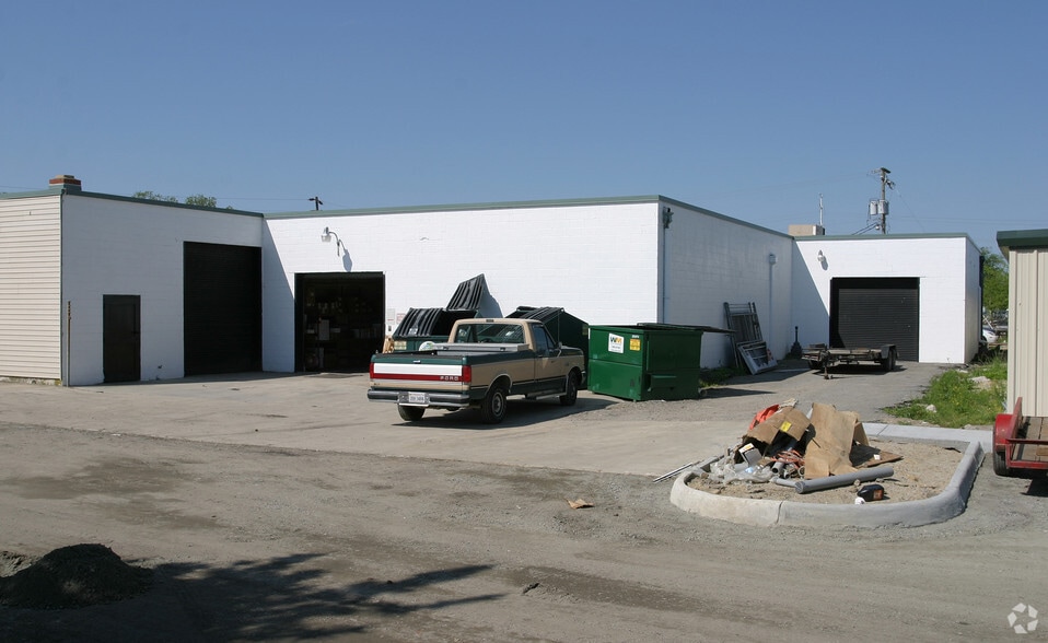 830-834 Widgeon Rd, Norfolk, VA for lease - Building Photo - Image 2 of 3