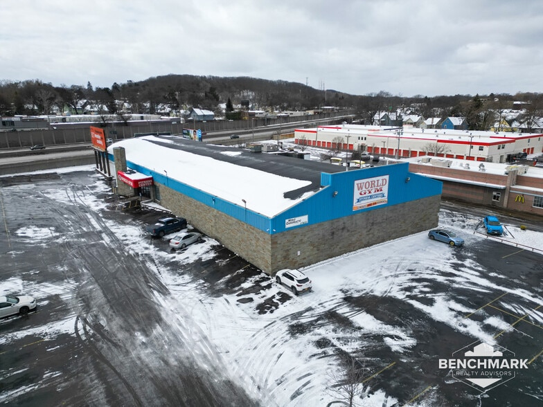 1705 East Ave, Rochester, NY for lease - Building Photo - Image 1 of 8