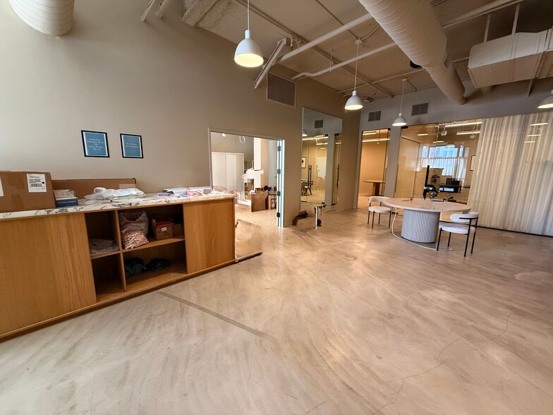 10345 W Olympic Blvd, Los Angeles, CA à louer - Photo du bâtiment - Image 3 de 14