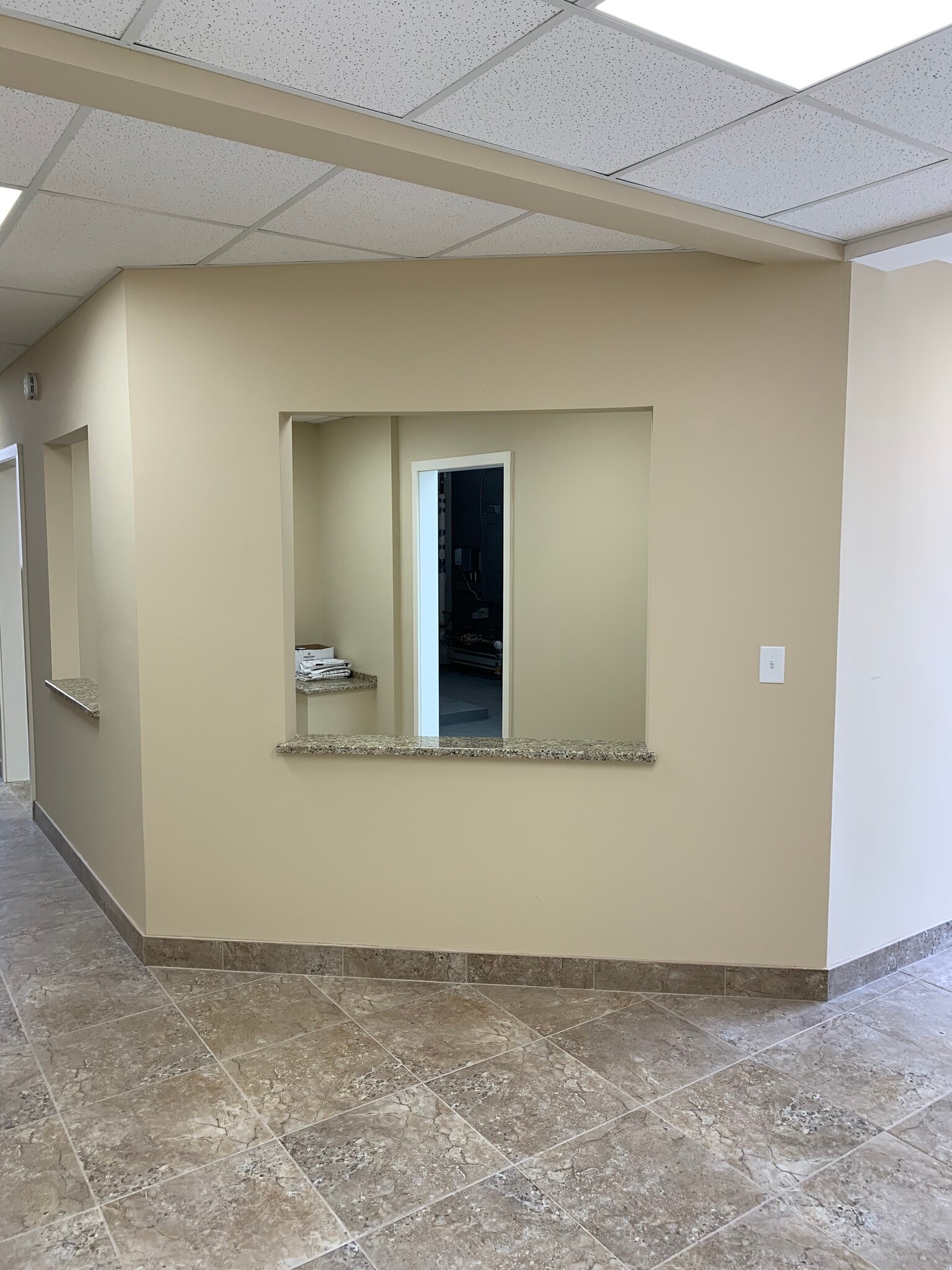 155 Middle Rd, Hazlet, NJ à louer Photo intérieure- Image 1 de 13