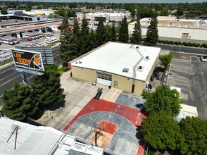 906 Tommydon Dr, Stockton, CA for lease Interior Photo- Image 2 of 7
