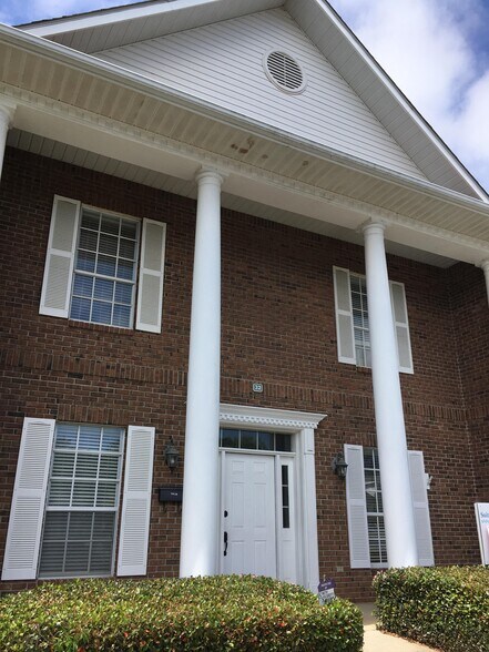 3298 Summit Blvd, Pensacola, FL à louer - Photo du bâtiment - Image 1 de 6