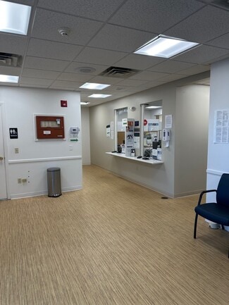 More details for 639 Metacom Ave, Warren, RI - Office for Sale