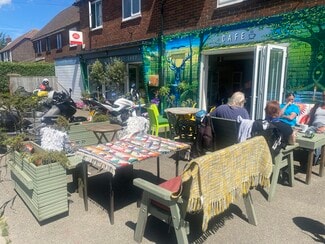 Plus de détails pour Darvel Down, Netherfield - Spécialité à vendre