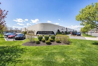 Plus de détails pour 148-174 Milbar Blvd, Farmingdale, NY - Industriel à louer