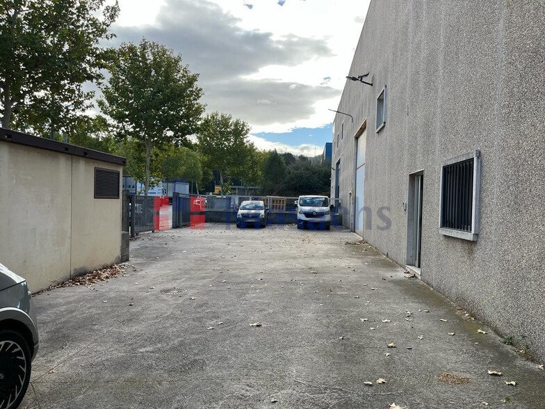 Industriel dans Sant Cugat Del Vallès, BAR à louer - Photo du bâtiment - Image 2 de 14