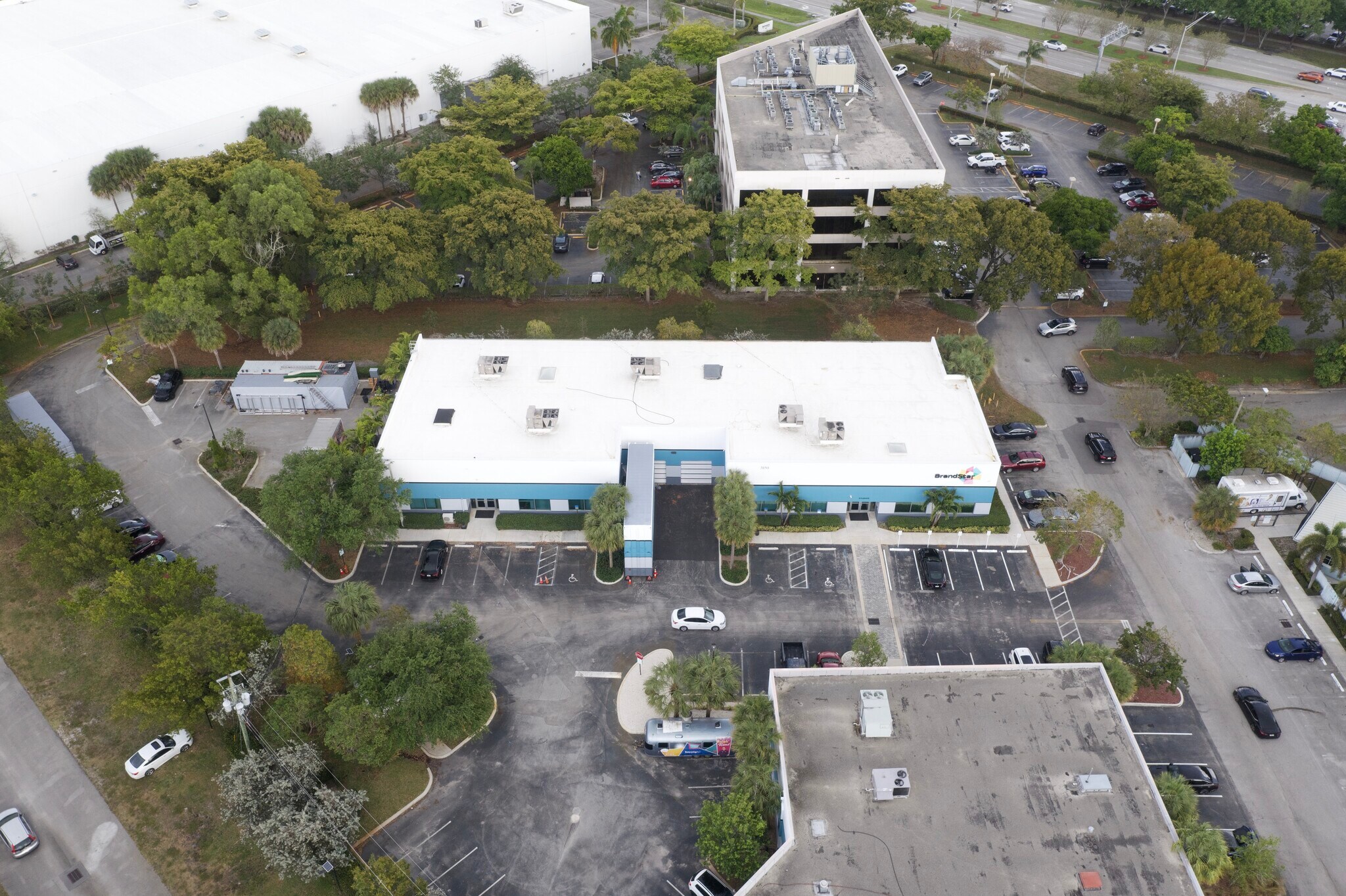3860 N Powerline Rd, Pompano Beach, FL à vendre Photo du bâtiment- Image 1 de 21