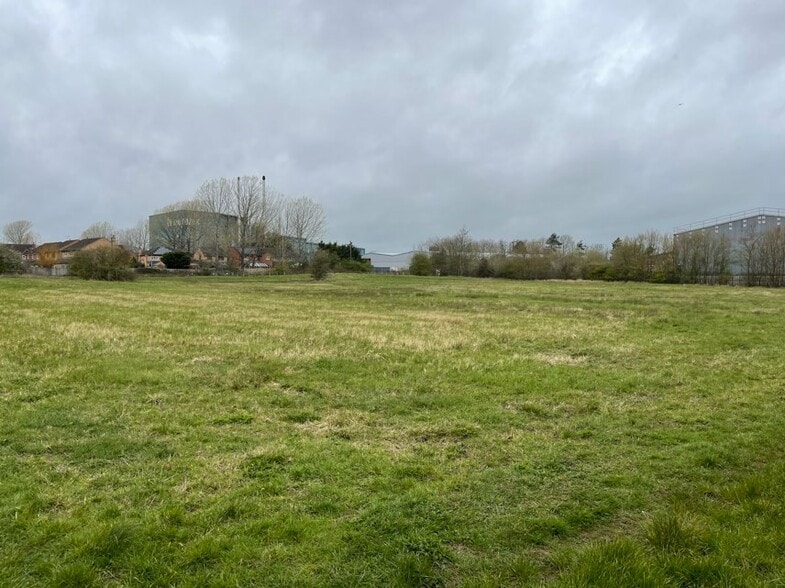 Brunel Rd, Corby for sale - Building Photo - Image 2 of 5