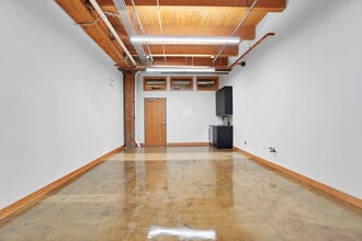 1800-1814 W Cuyler Ave, Chicago, IL à louer Photo intérieure- Image 2 de 3