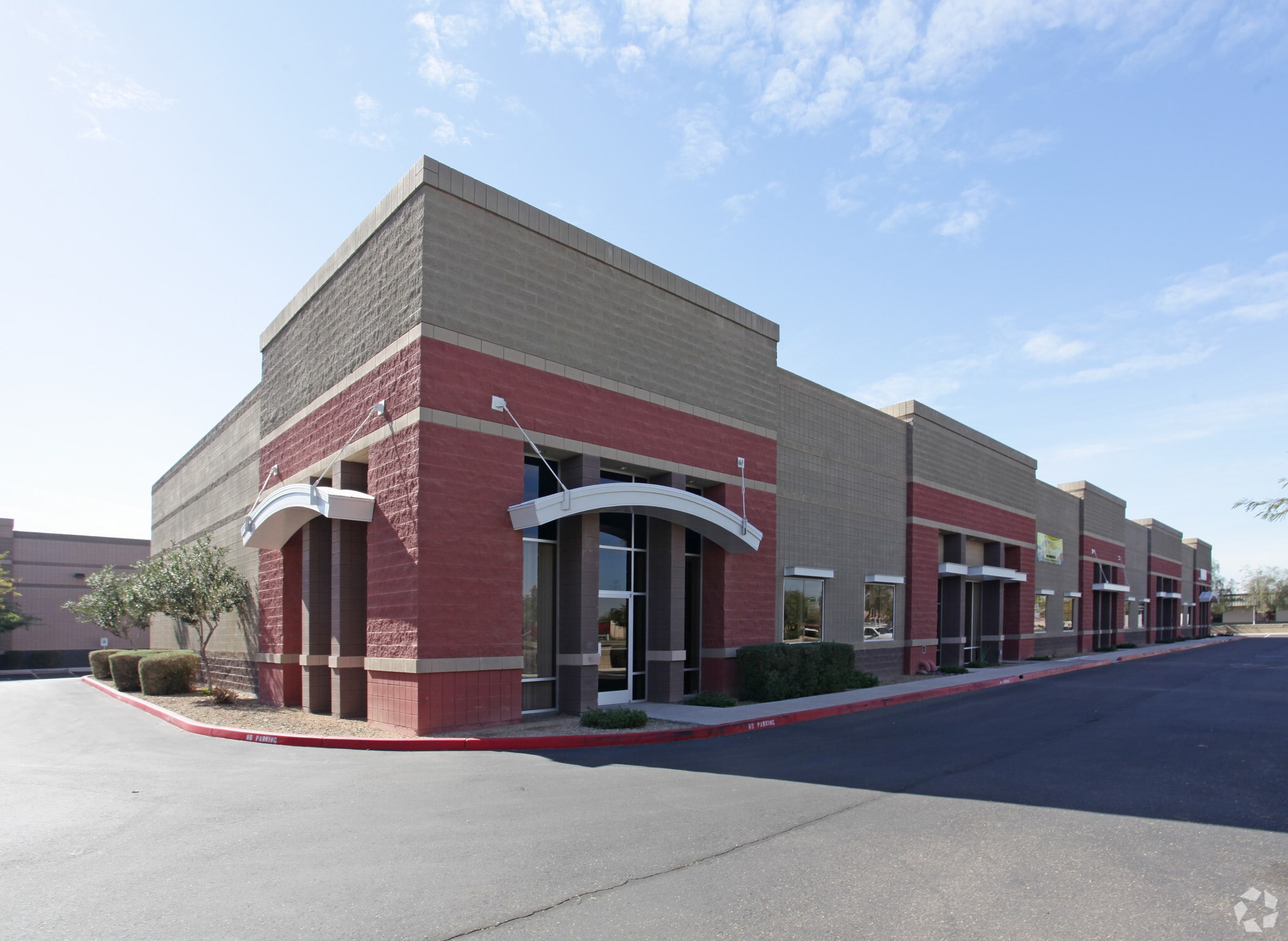 8961 N 79th Ave, Peoria, AZ for lease Primary Photo- Image 1 of 16