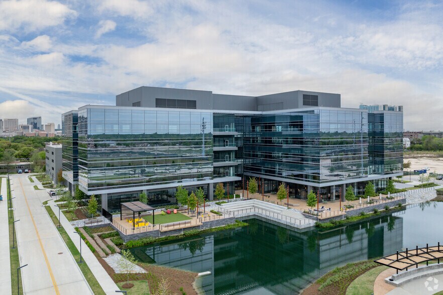6420 Levit Green Blvd., Houston, TX à louer - Photo du bâtiment - Image 1 de 9