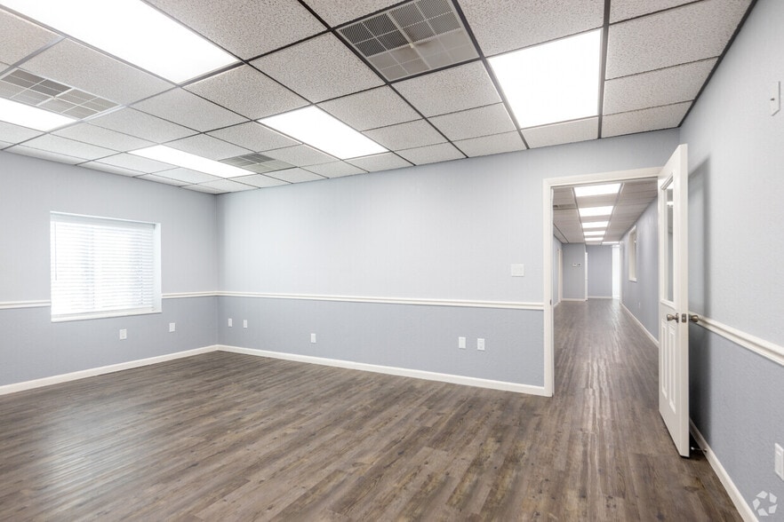 1802 S Fiske Blvd, Rockledge, FL for lease - Interior Photo - Image 3 of 18