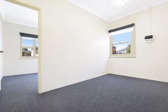 52 Burelli St, Wollongong for lease Interior Photo- Image 2 of 3
