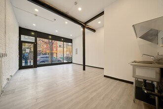 484 Ninth Ave, New York, NY for lease Interior Photo- Image 2 of 9
