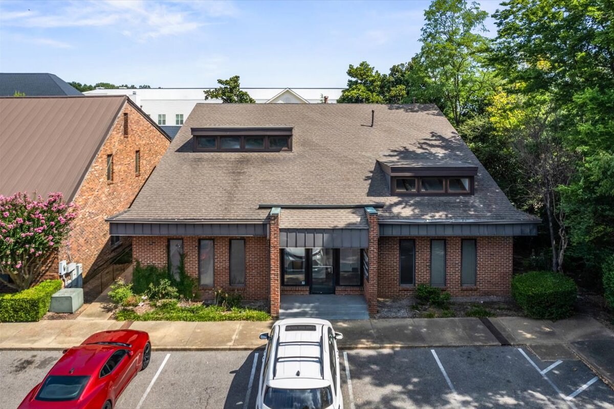 6262 Poplar Ave, Memphis, TN à vendre Photo du bâtiment- Image 1 de 1