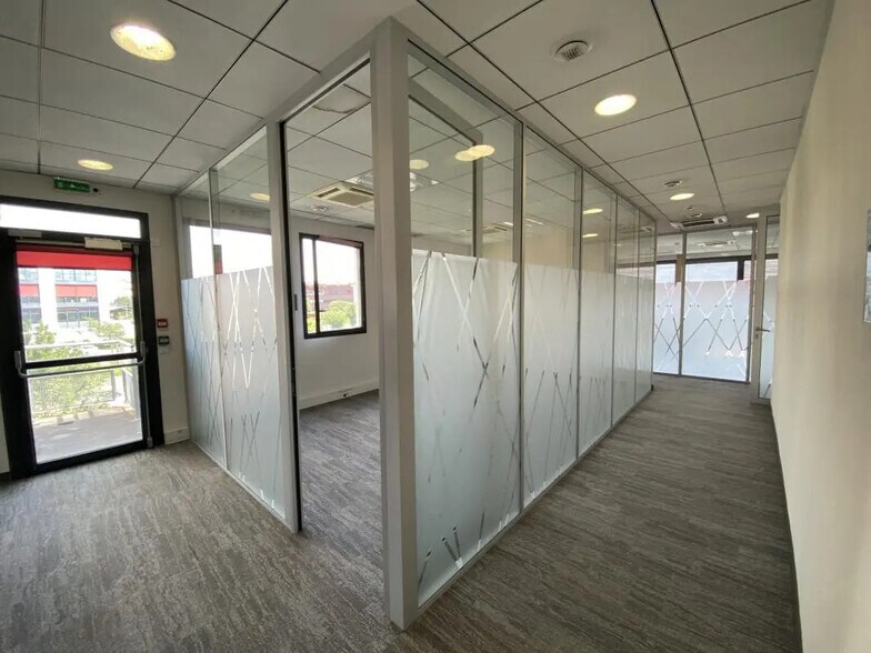 97 Allée Alexandre Borodine, Saint-Priest à louer - Photo intérieure - Image 2 de 137