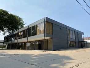 2120 S 56th St, Lincoln, NE for lease Building Photo- Image 1 of 4