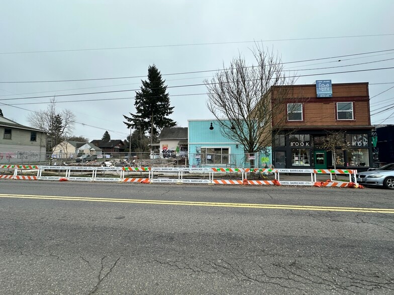 2734-2738 NE Alberta St, Portland, OR for sale - Building Photo - Image 2 of 6