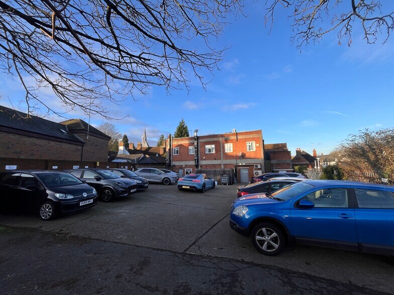 19-21 High St, Wheathampstead à louer - Photo du bâtiment - Image 2 de 4