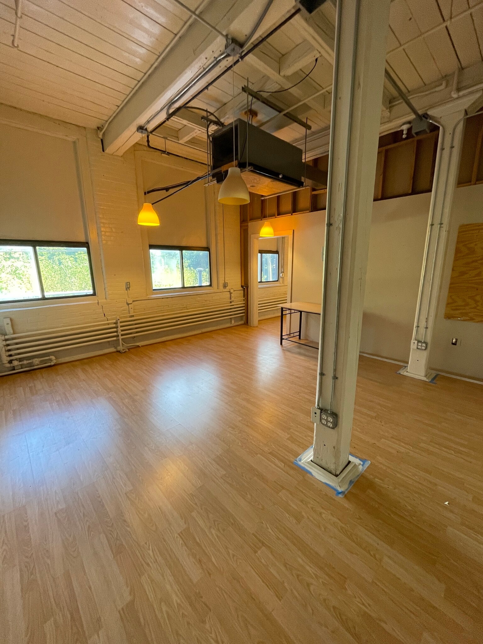 15 N Washington St, Plainville, CT for lease Interior Photo- Image 1 of 3