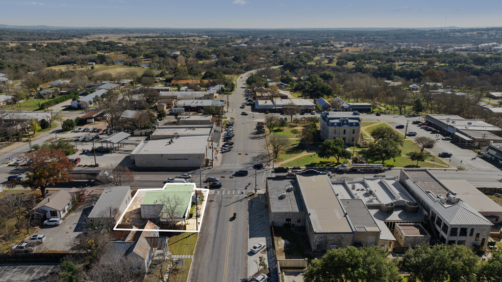 401 Main St, Blanco, TX à vendre - Photo du bâtiment - Image 1 de 38