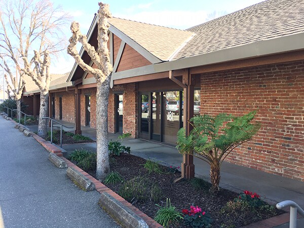 433 2nd St, Woodland, CA for lease - Building Photo - Image 3 of 6