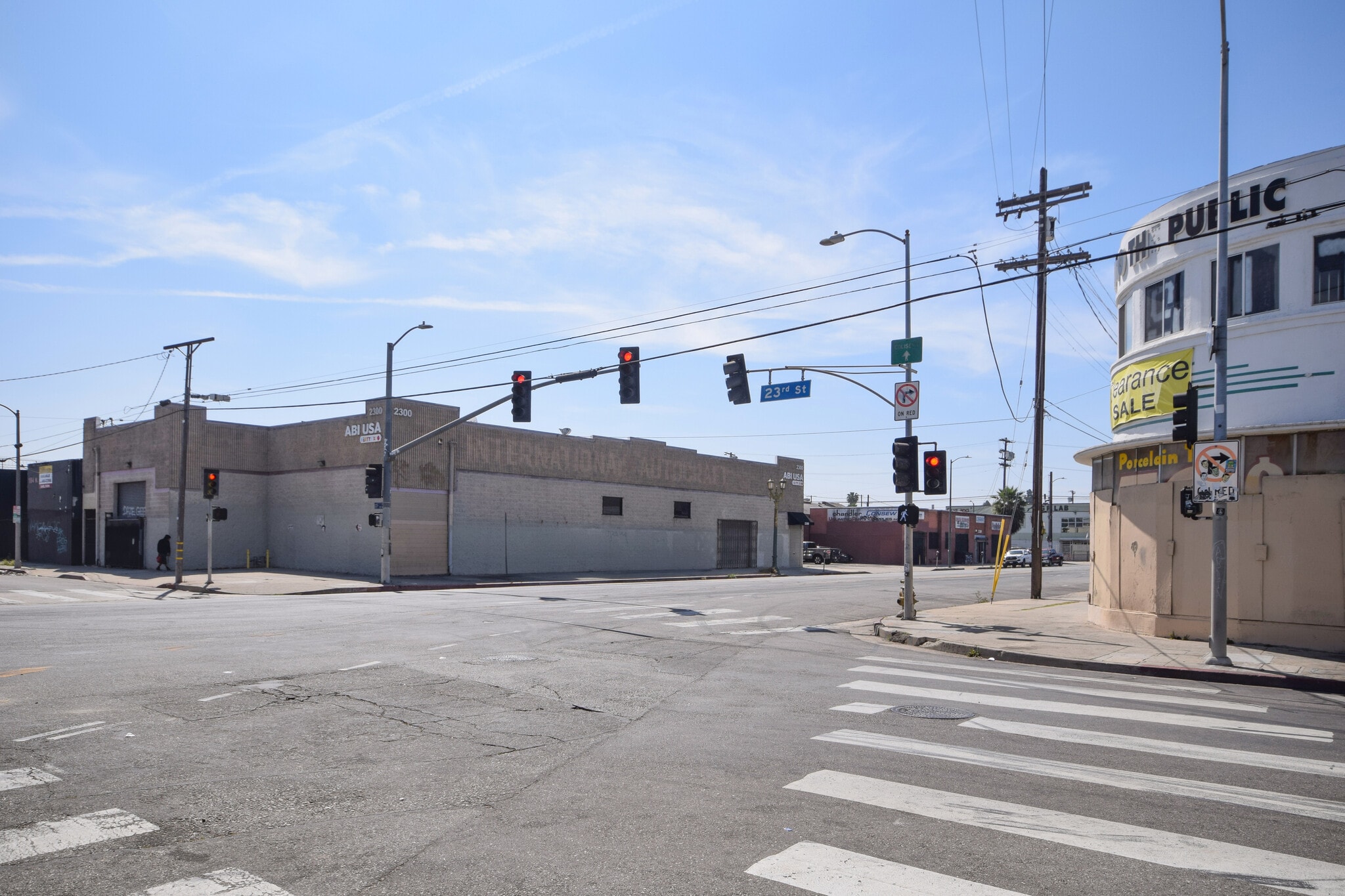 2300-2320 S Hill St portfolio of 2 properties for sale on LoopNet.ca Primary Photo- Image 1 of 4
