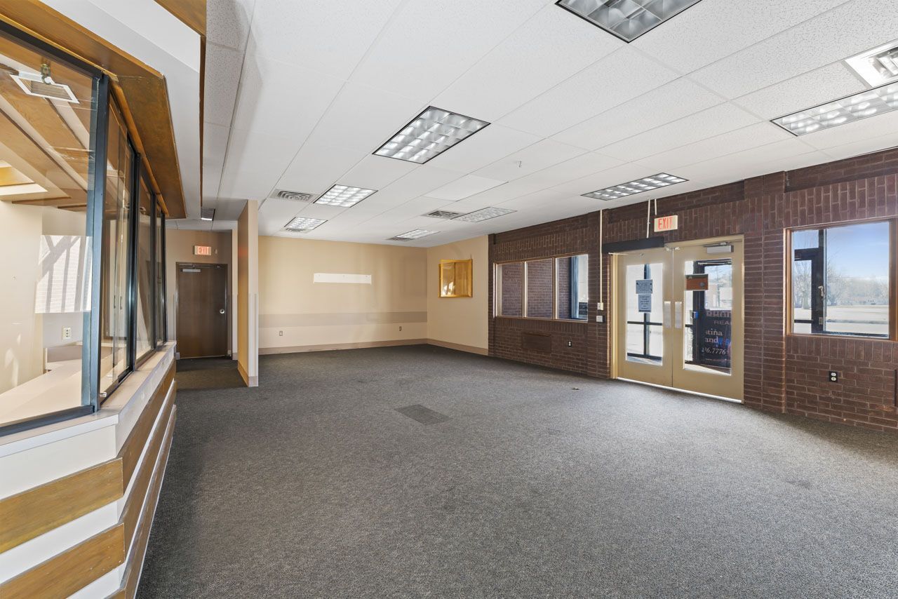 1515 S 19th St, Elwood, IN for lease Lobby- Image 1 of 16