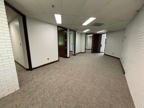 1914 Association Dr, Reston, VA for lease Interior Photo- Image 2 of 13