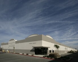 16820-16900 S Main St, Gardena, CA for lease Interior Photo- Image 1 of 10