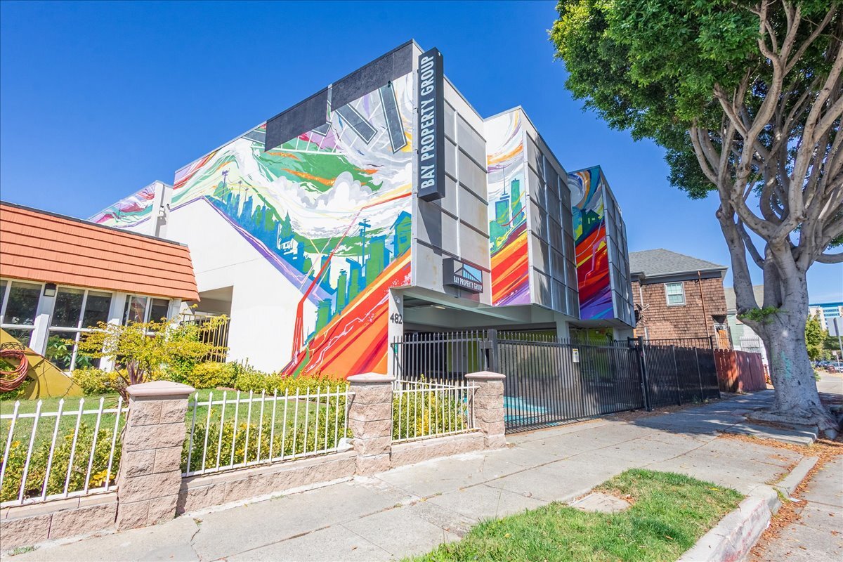 482 W MacArthur Blvd, Oakland, CA à vendre Photo principale- Image 1 de 56