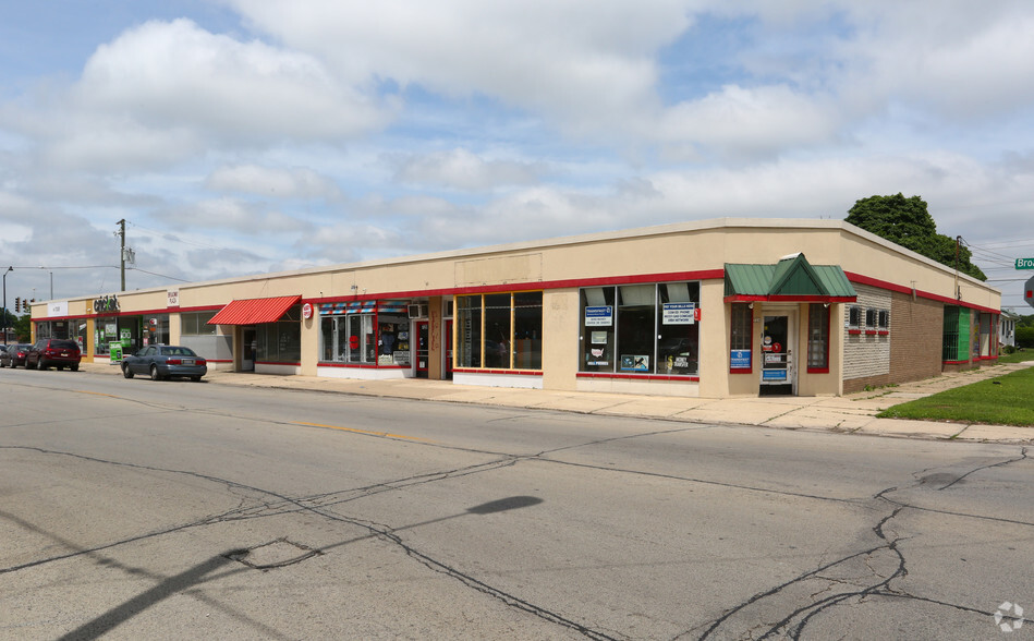 708-724 Broadway Ave, Rockford, IL à vendre - Photo principale - Image 1 de 1