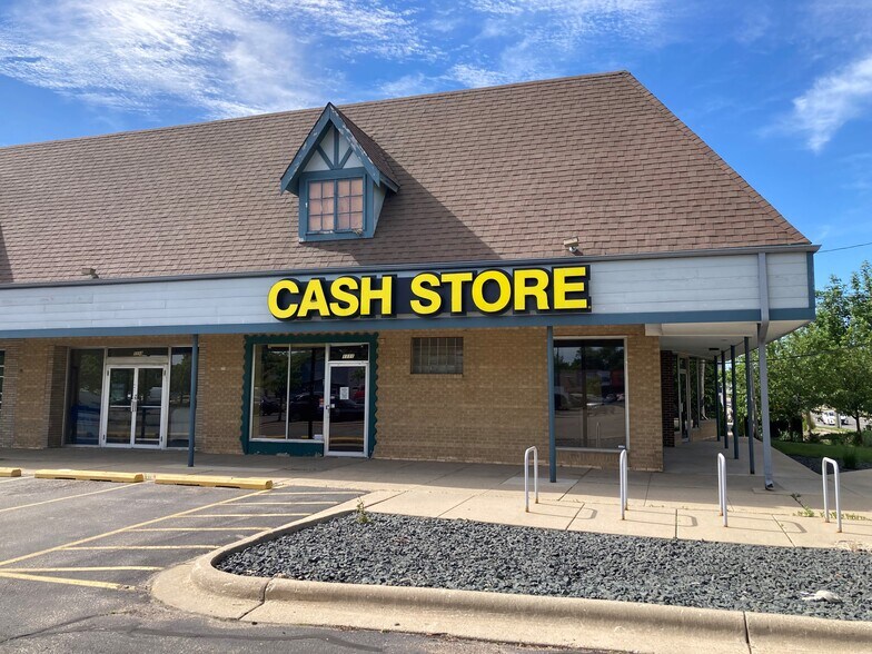 1111-1213 N Sherman Ave, Madison, WI à louer - Photo du bâtiment - Image 2 de 15