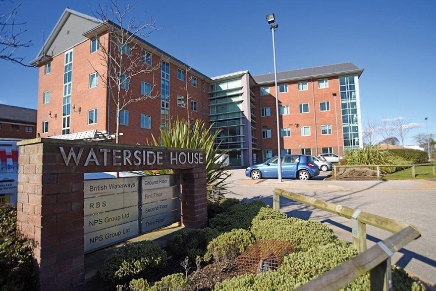 Waterside Dr, Wigan for lease - Building Photo - Image 2 of 3
