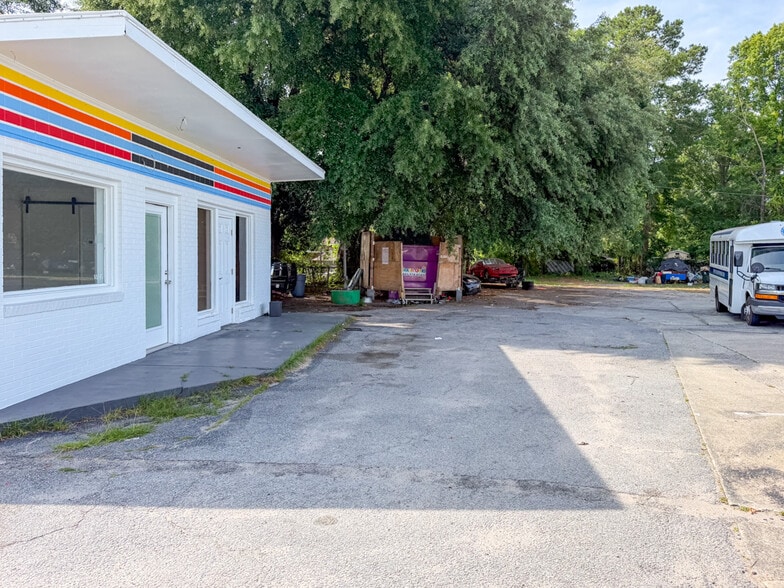 5093 Dorchester Rd, Charleston, SC for lease - Building Photo - Image 3 of 4