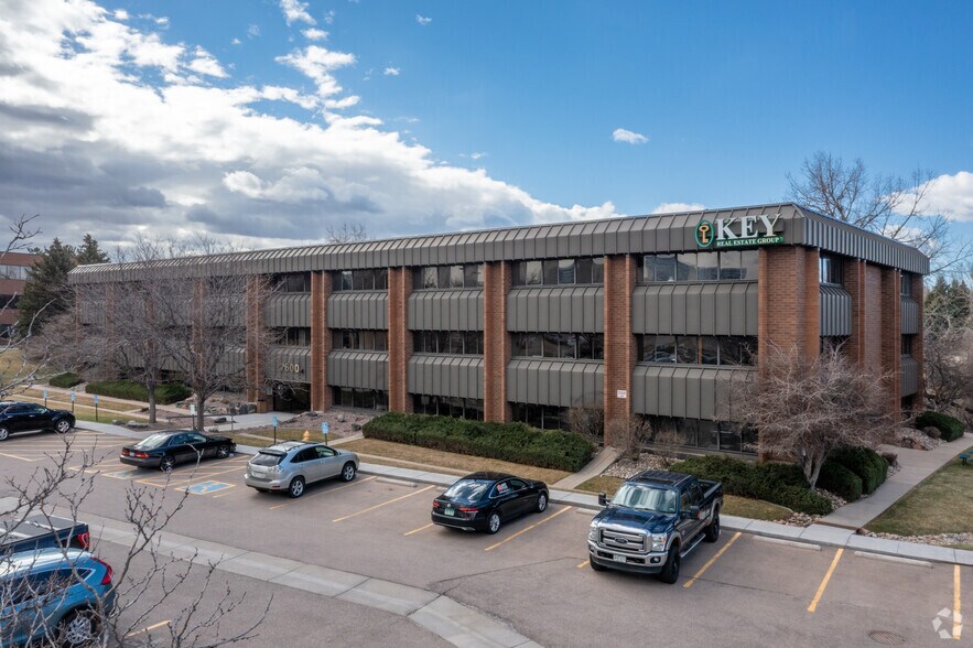 7600 E Arapahoe Rd, Centennial, CO à louer - Photo du bâtiment - Image 2 de 4