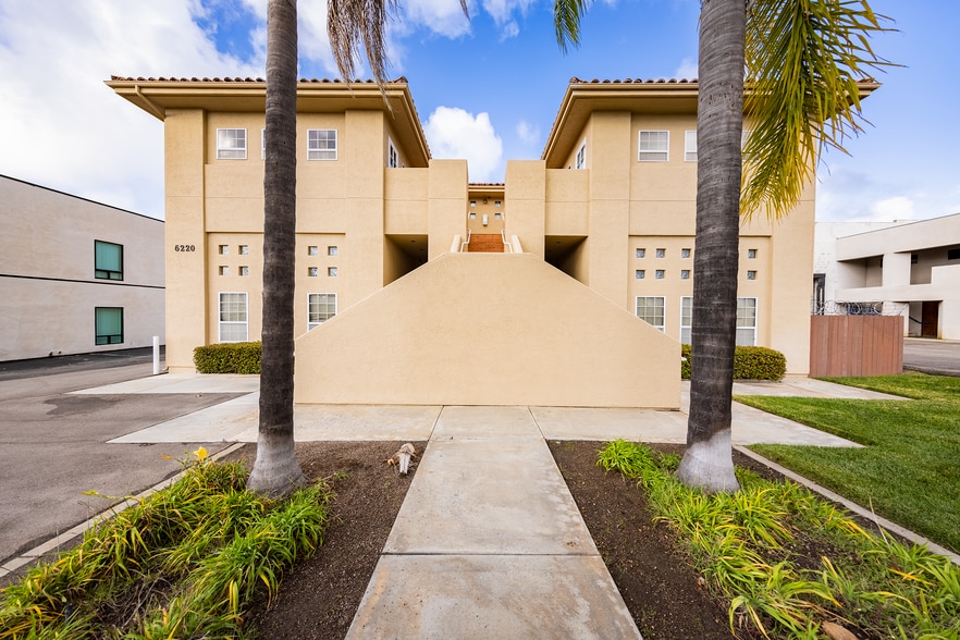 6220 Marindustry Dr, San Diego, CA for sale - Building Photo - Image 2 of 8