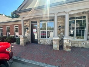 514 W Maple St, Cumming, GA for lease Interior Photo- Image 1 of 28