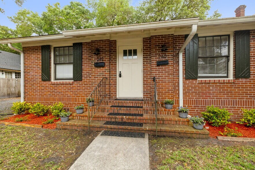 240 E 6th St, Jacksonville, FL à vendre - Photo du bâtiment - Image 3 de 16