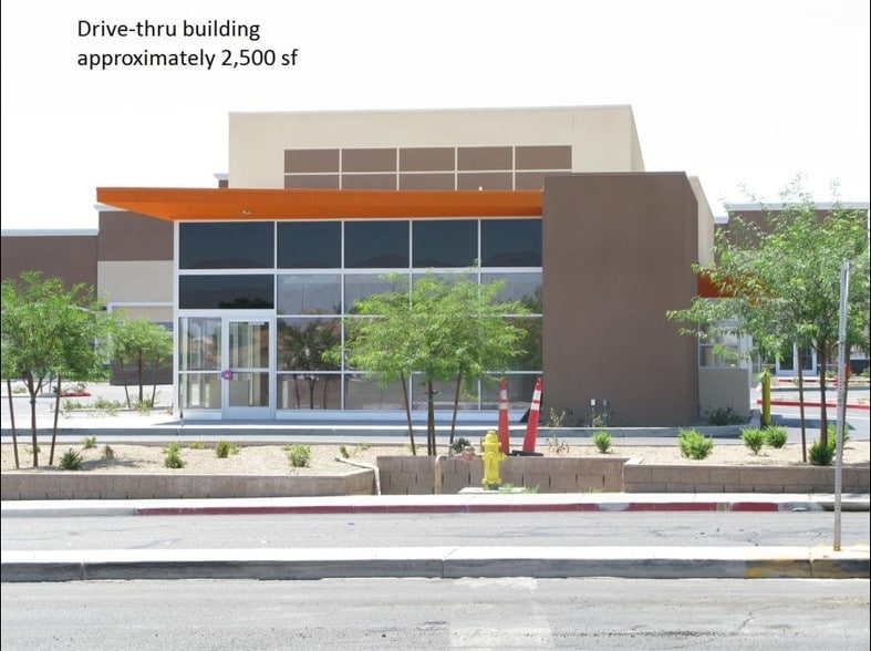 2893 W Lake Mead Blvd, North Las Vegas, NV for lease - Building Photo - Image 3 of 6