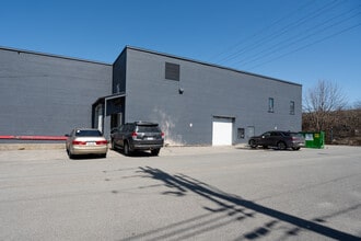 150 Rue de Port-Royal O, Montréal, QC for lease Building Photo- Image 2 of 9