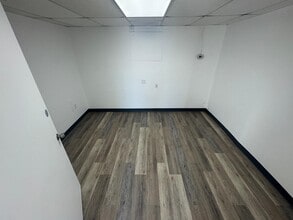 8420 Epicenter Blvd, Lakeland, FL for lease Interior Photo- Image 2 of 4