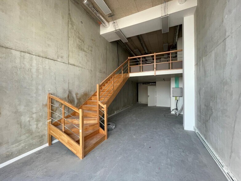 Flex in Vitry-sur-Seine for lease - Interior Photo - Image 3 of 4