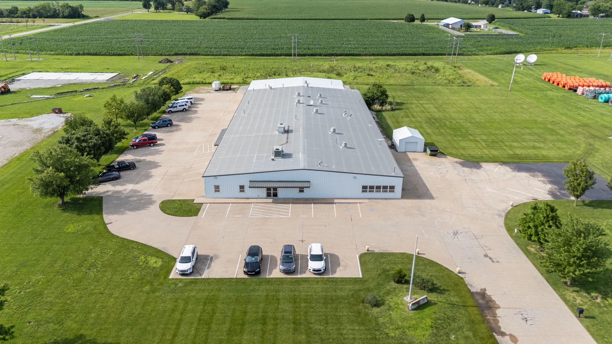 900 W Miller Rd, Iola, KS for sale Building Photo- Image 1 of 60