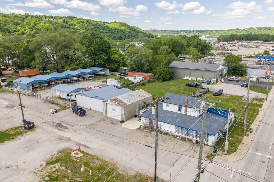 4255 Kellogg Ave, Cincinnati, OH à vendre - Photo du bâtiment - Image 2 de 22